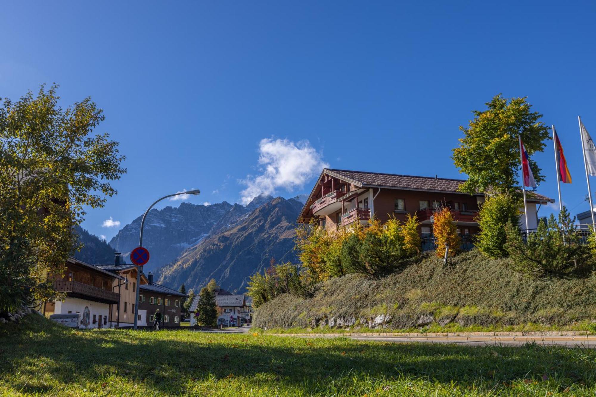 Ifa Alpenrose Hotel Kleinwalsertal Миттелберг Экстерьер фото